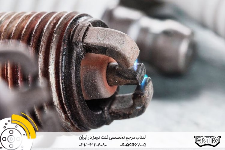 چه عواملی می‌توانند باعث خرابی شمع خودرو شوند؟