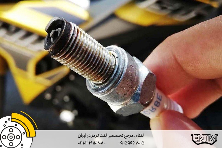 روغن زدن سر شمع خودرو به چه معناست؟